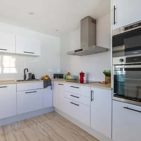 빌라 Libertas, Vivienda Con Piscina Privada Climatizada