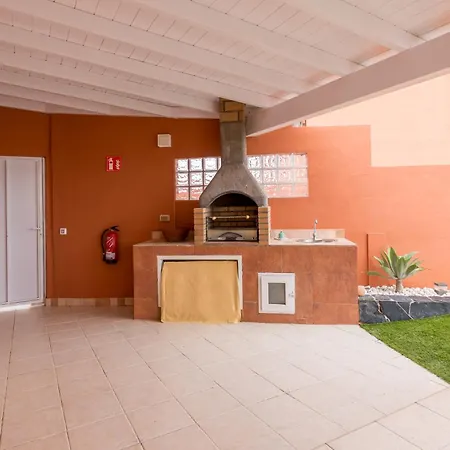 Libertas, Vivienda Con Piscina Privada Climatizada