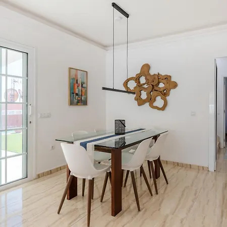 Libertas, Vivienda Con Piscina Privada Climatizada 빌라